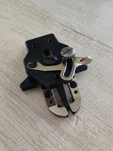 Передняя часть кляммера для пришивания плоских пуговиц B2547-372-0C0 от магазина Promily в Иванове