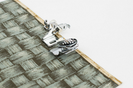 Лапка для окантовки края косой бейкой Aurora (AU-117) от магазина Promily в Иванове