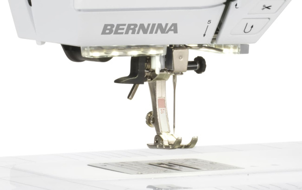 BERNINA 475 QE от магазина Promily в Иванове
